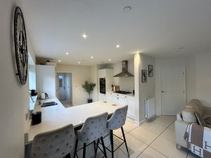 Photo 10- click for photo gallery